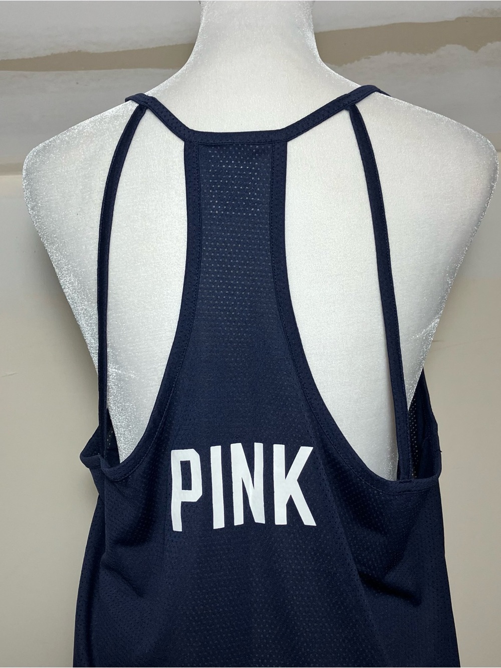 Victoria’s Secret PINK NY Yankees Mesh Tank Top Navy Racerback size Medium - Picture 6 of 6
